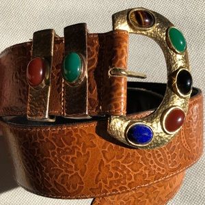 Oversized leather vintage belt